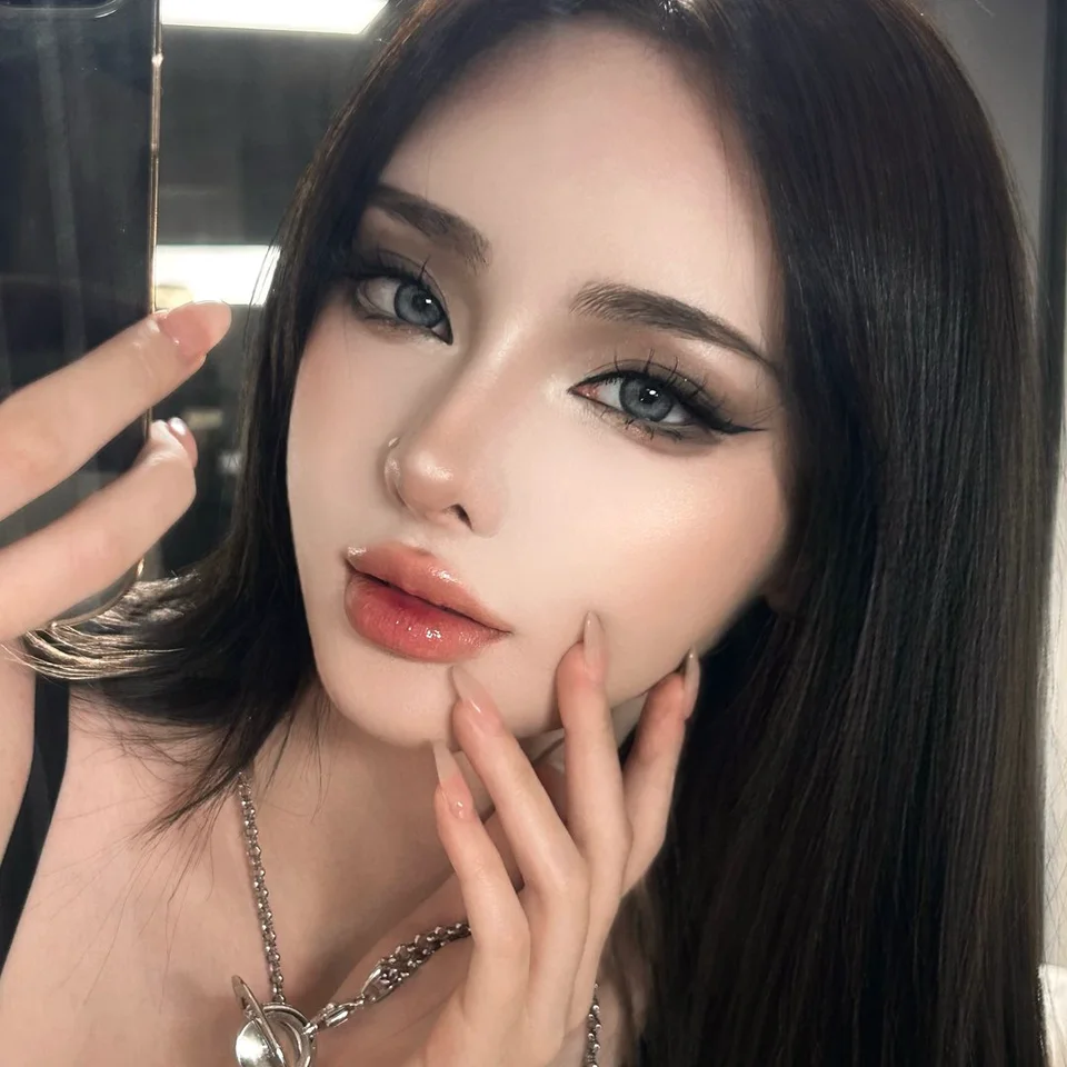 유나 Creator portrait